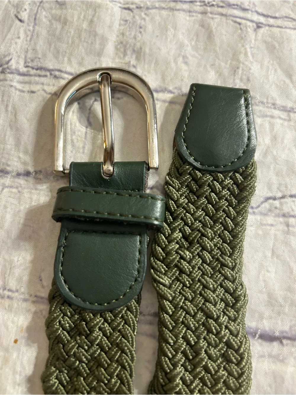 LOT OF (2) STRETCH BELTS OLIVE GREEN AND TAN SILVER TONE & ANTIQUE BUCKLES MEN